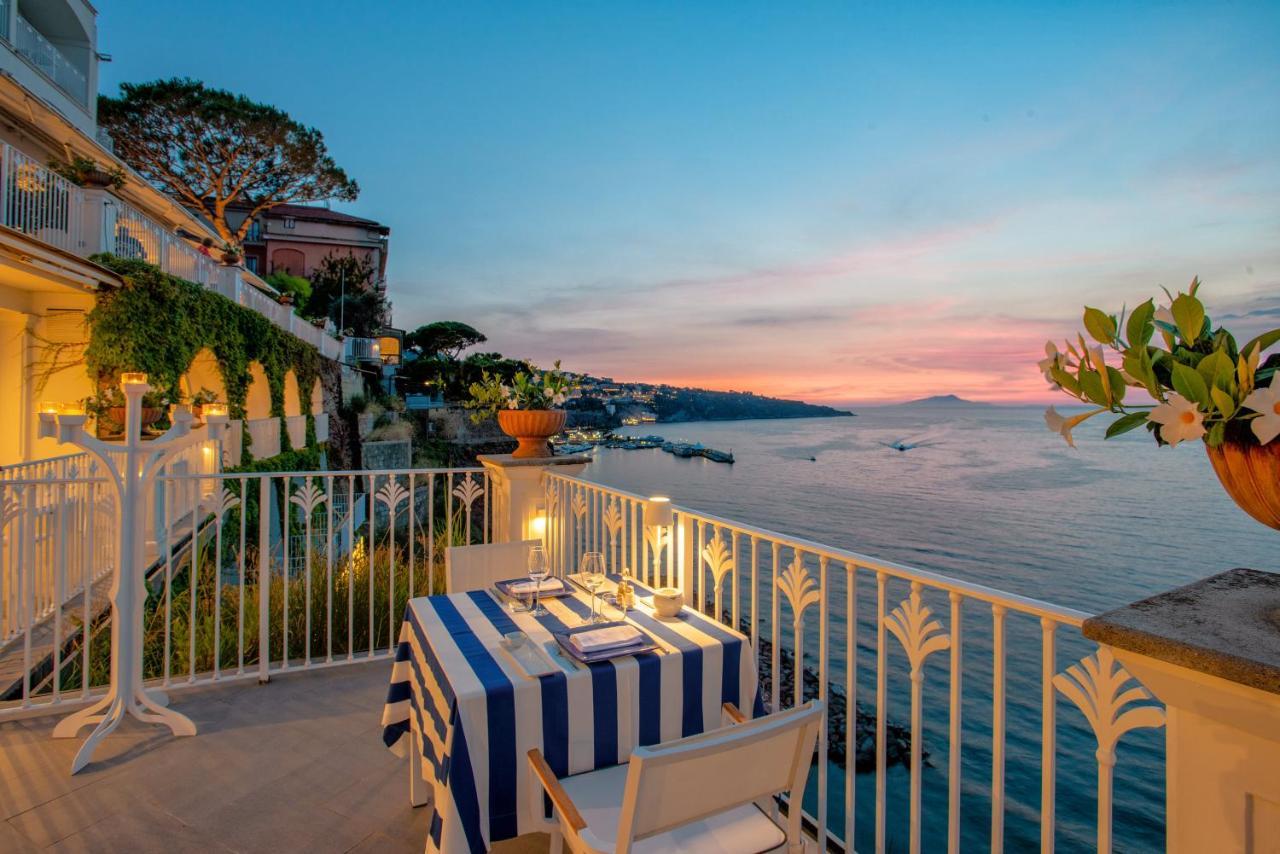 Grand Hotel Riviera Сорренто Экстерьер фото