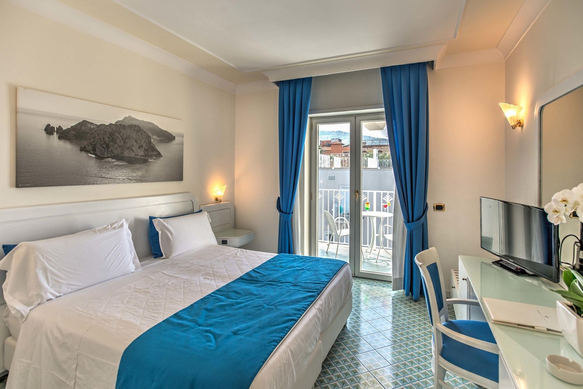 Grand Hotel Riviera Сорренто Экстерьер фото