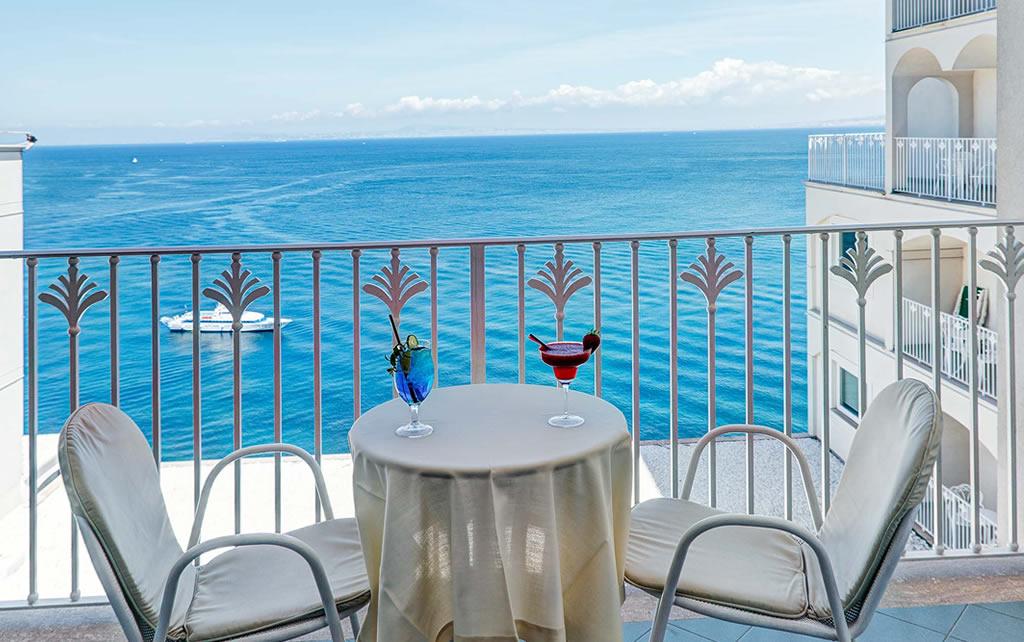 Grand Hotel Riviera Сорренто Экстерьер фото
