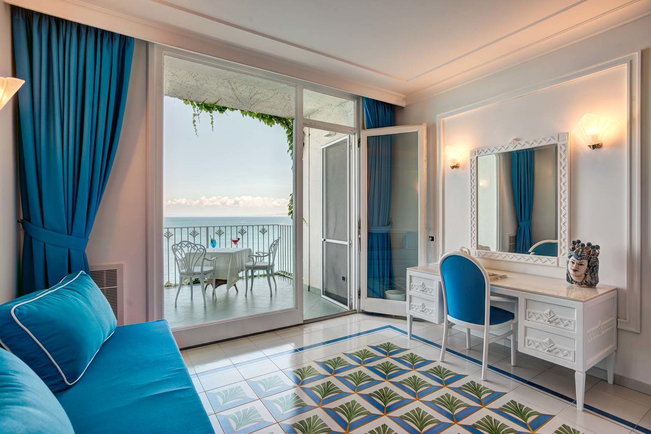 Grand Hotel Riviera Сорренто Экстерьер фото